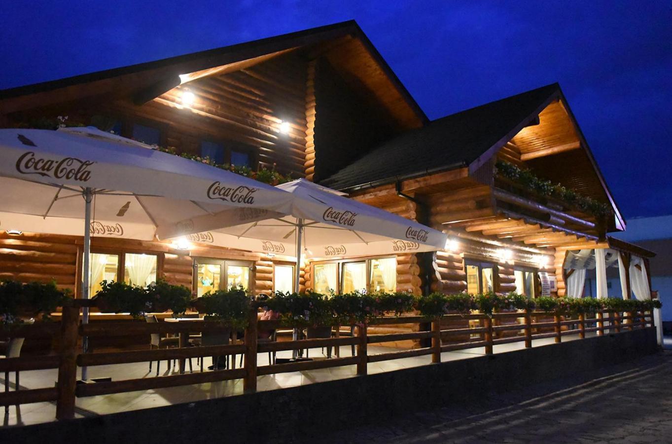 Domeniul Haiducilor Bucovina Suceava Exterior foto
