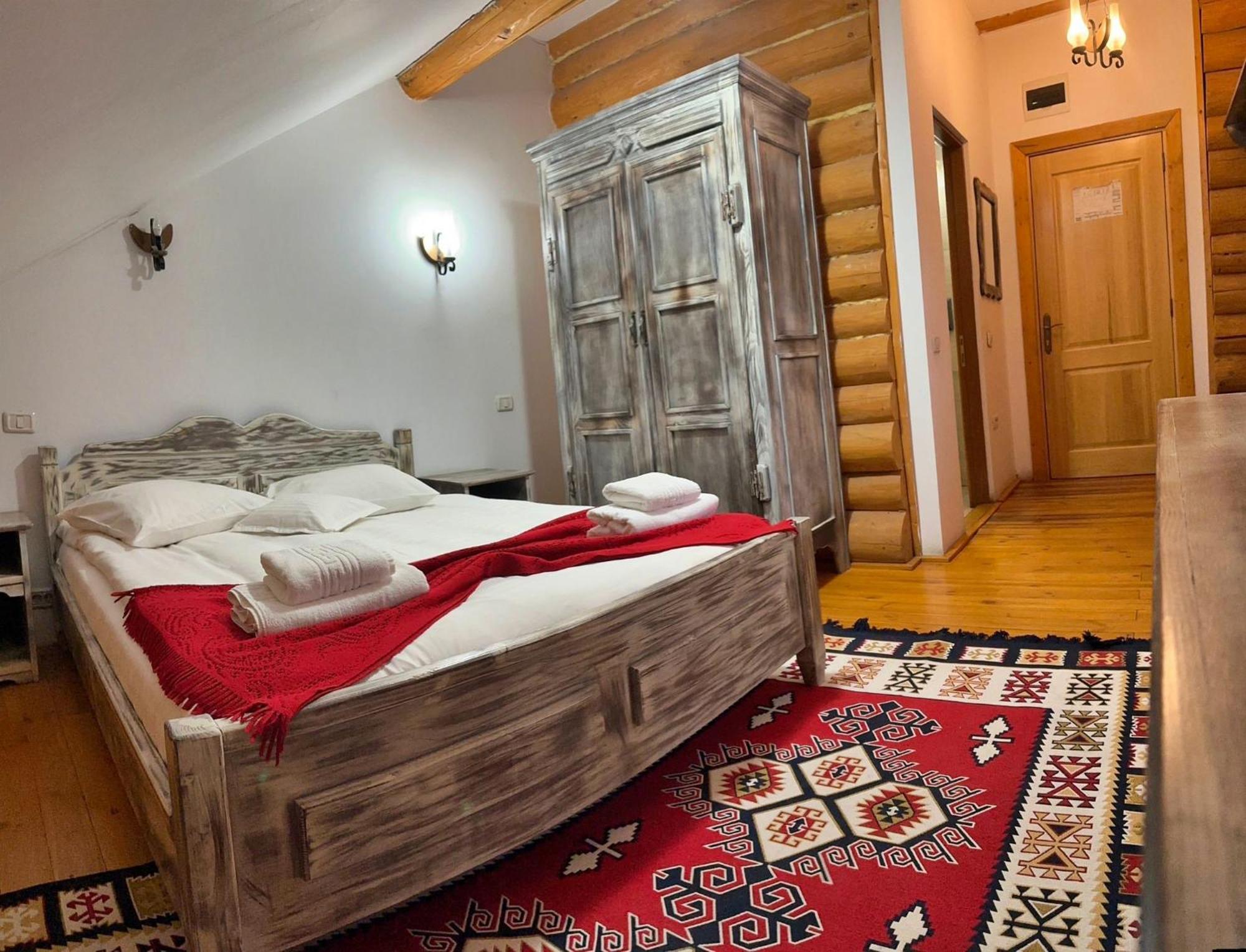 Domeniul Haiducilor Bucovina Suceava Exterior foto